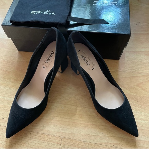 NWB Sebastian Milano Black Suede Pumps size 7.5 M - Picture 3 of 4